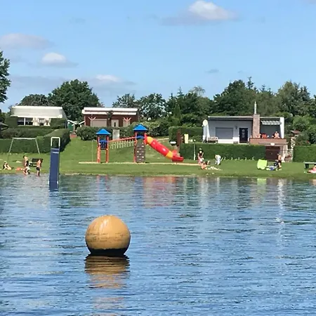 Feriepark Mueritz Seeromantik 3*